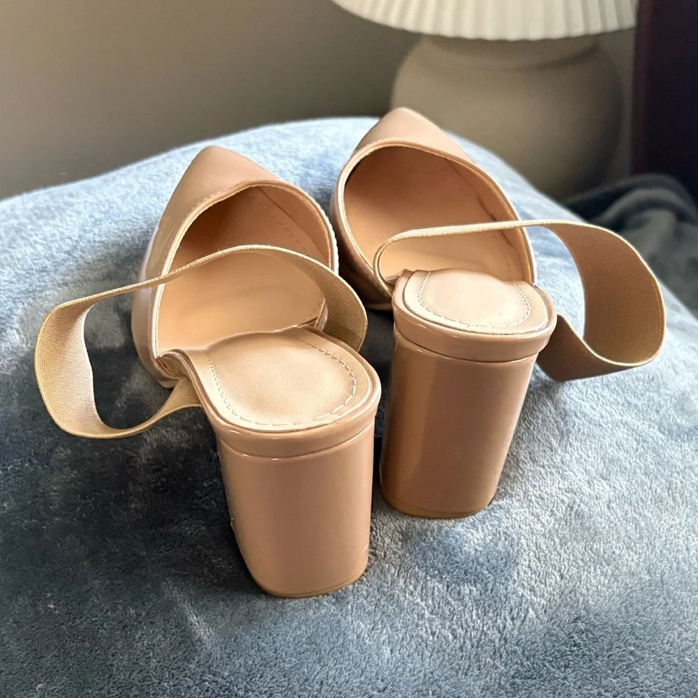 Nude Patent Pointed Toe Block Heel Mules Elastic Strap Size 38 Chic